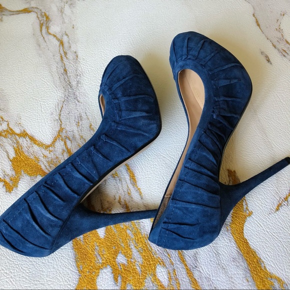 Zara Blue Suede Stilletos - Picture 7 of 11